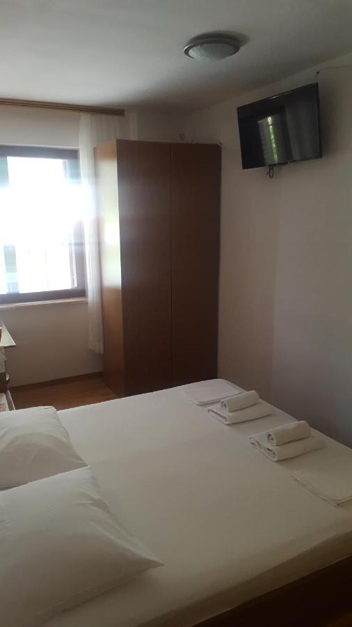 Rooms And Apartments Roza Порторож Экстерьер фото