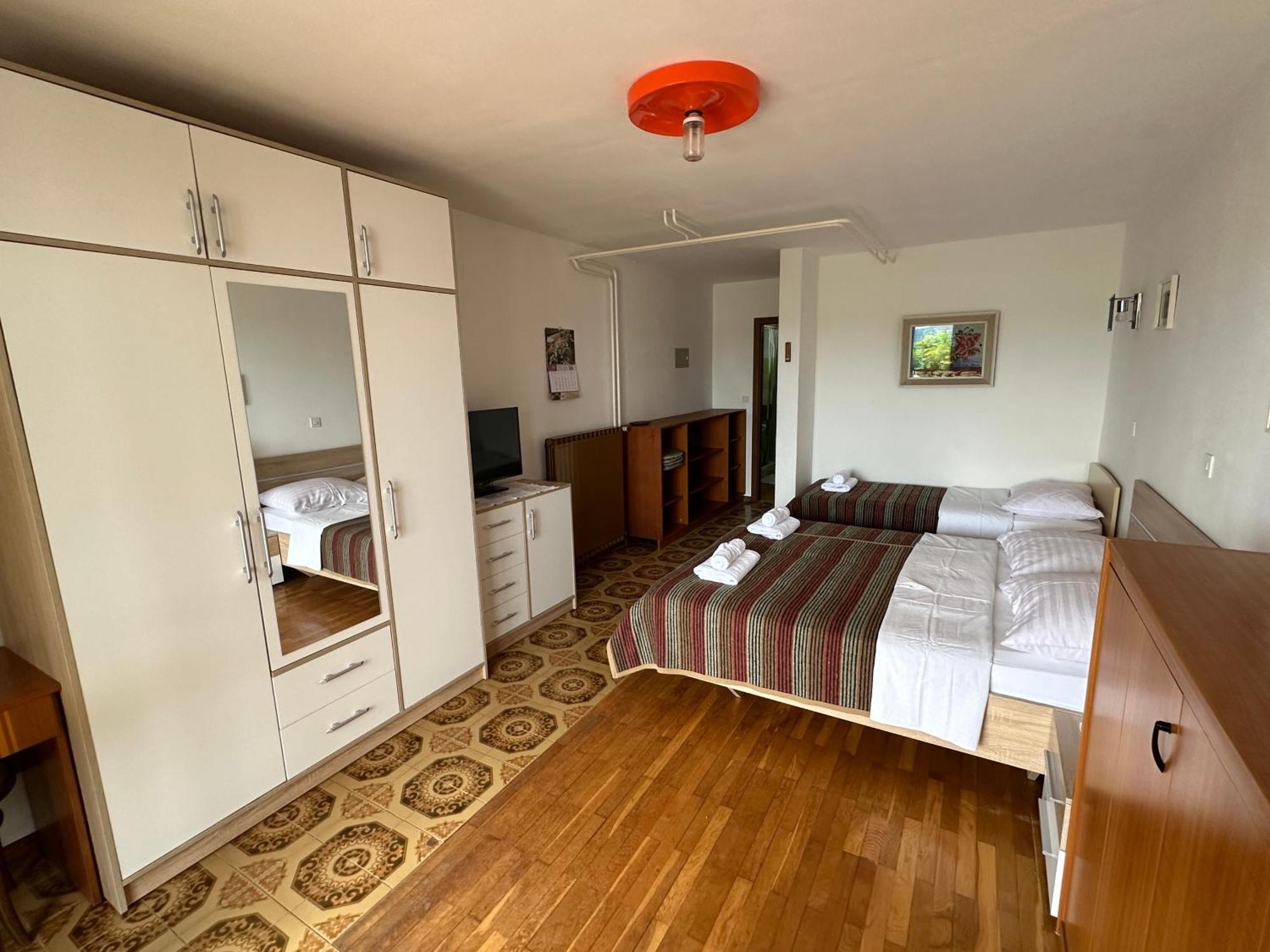 Rooms And Apartments Roza Порторож Экстерьер фото