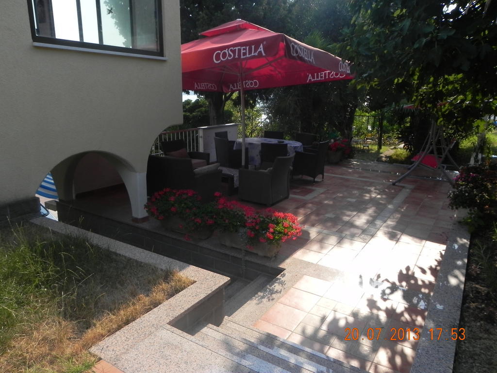 Rooms And Apartments Roza Порторож Экстерьер фото